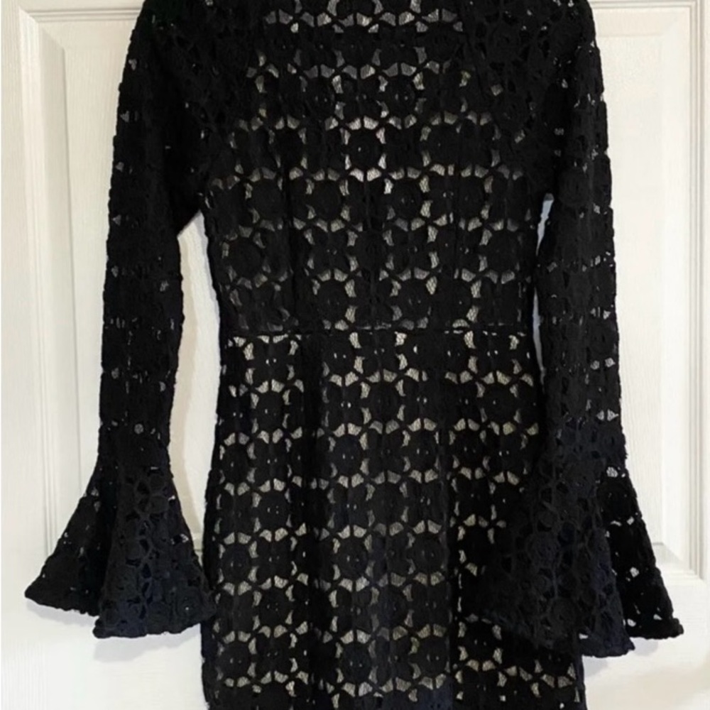 Free People Mini Lace Dress with Long Bell Sleeves Size 4 - Picture 3 of 6